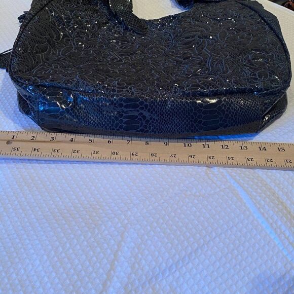 1101 1990s Squared By Sondra Roberts Hobo Bag Embossed Navy Leather New - Picture 10 of 13